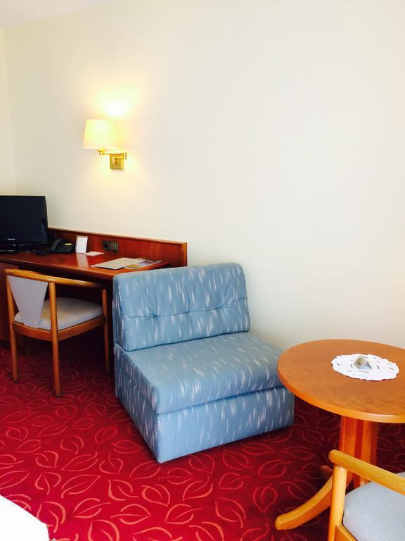 Hotel Gasthaus Adler Бад Валдзее Екстериор снимка