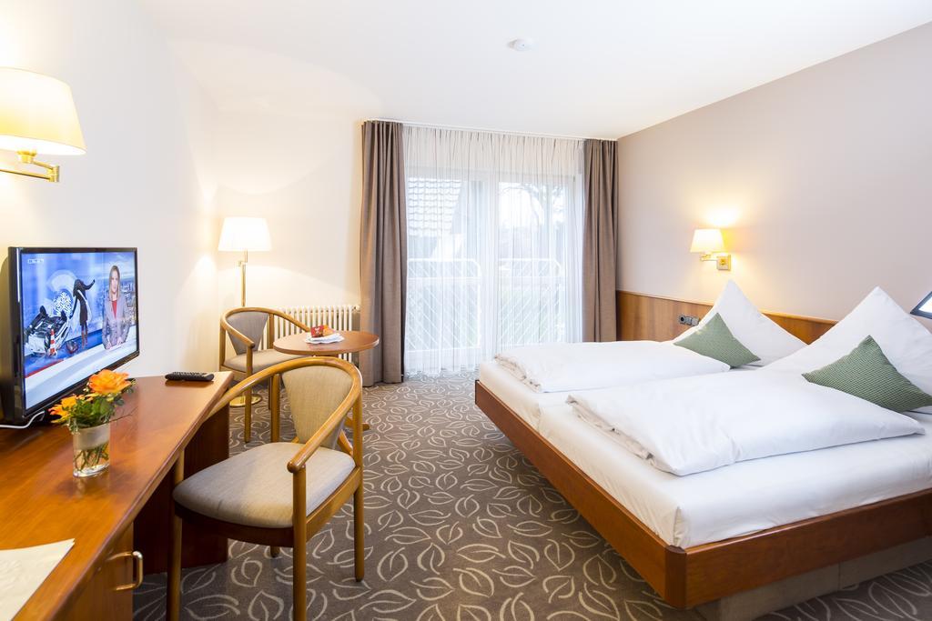 Hotel Gasthaus Adler Бад Валдзее Екстериор снимка